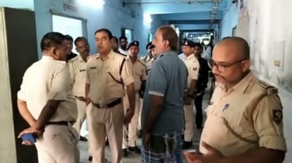 Bihar: जमीन विवाद में दो पक्षों में हिंसक झड़प, तीन राउंड फायरिंग में दो को लगी गोली; आधा दर्जन लोग घायल Violent clash between two sides in land dispute in Bettiah, two were shot in three rounds of firing; 6 injured