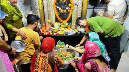 Jammu Kashmir: Vaishno Devi helicopter service stalled due fog, 16500 devotees reached Bhawan first Sawan