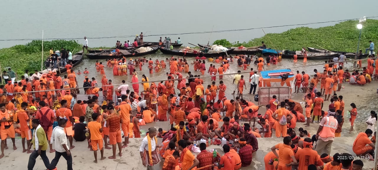 Kashi became Shivamay on the second Monday of Sawan: 1 lakh 90 thousand devotees took blessings till eight