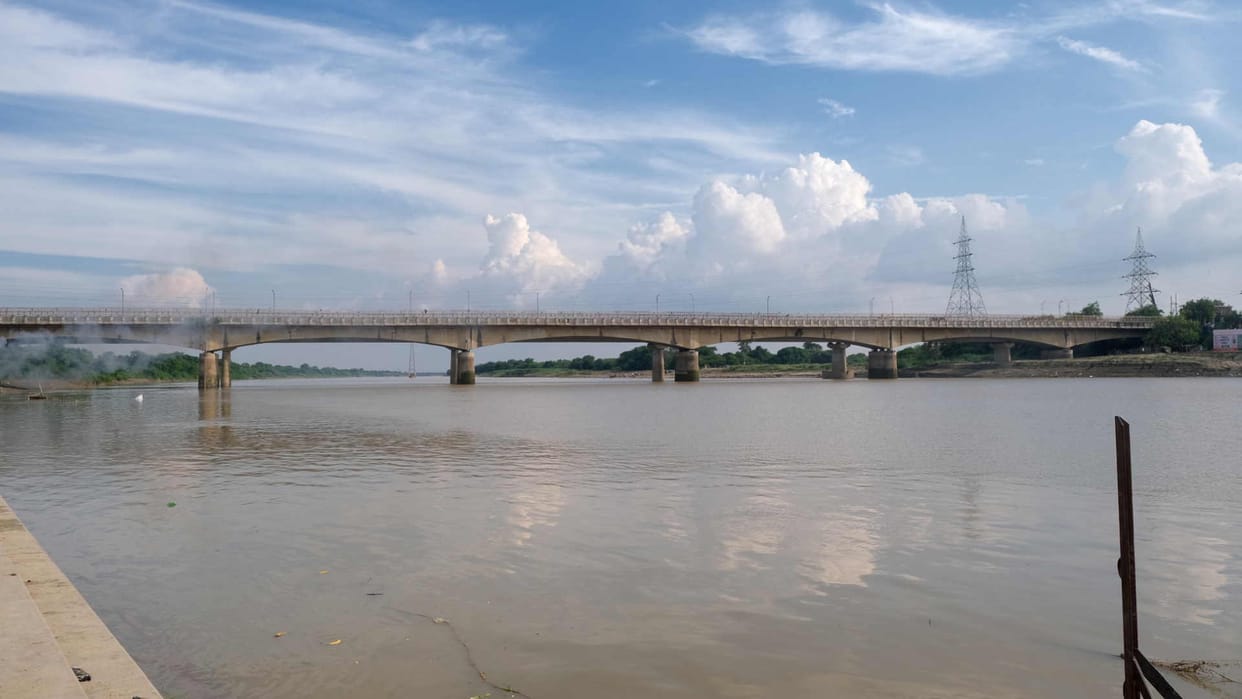 Water level of Rapti river increased by 20 cm in Birdghat