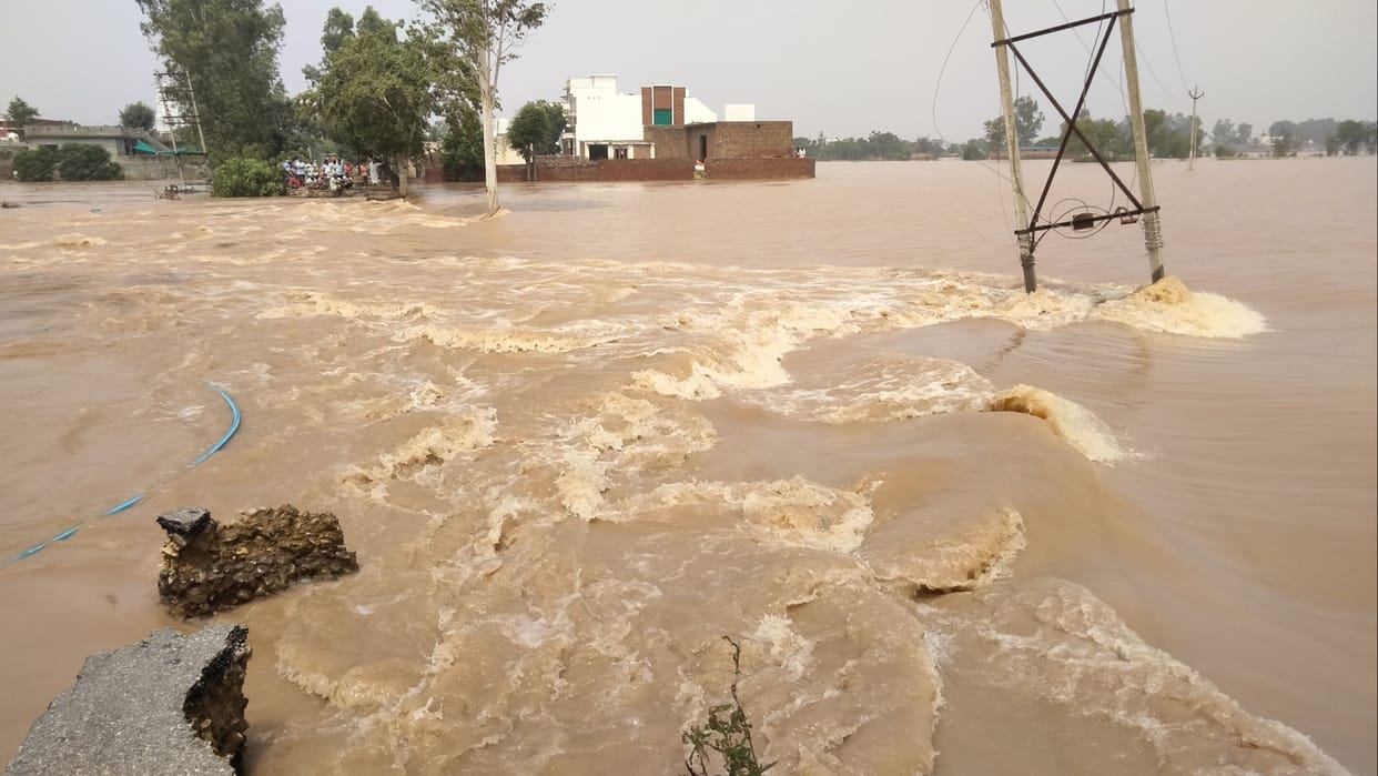 Roads broken in Haryana after flood, crops destroyed, electricity-water problem too
