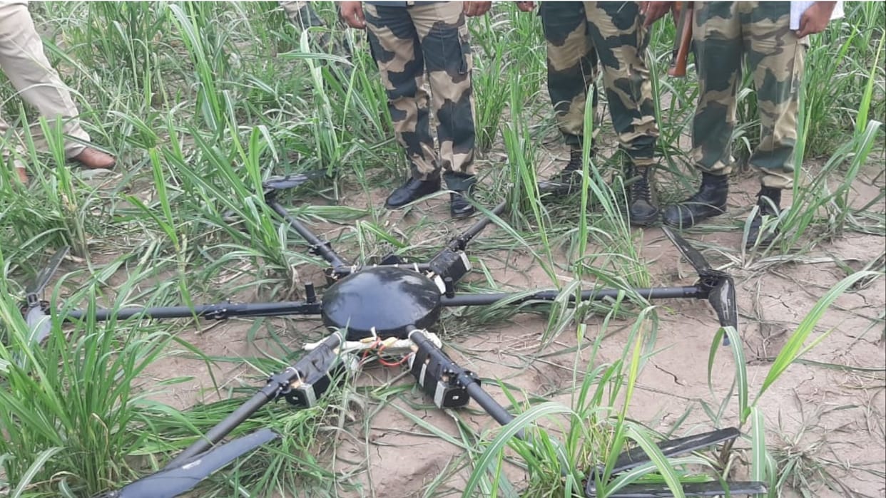 Punjab: BSF caught drone from border near Hasimpura village of Amritsar