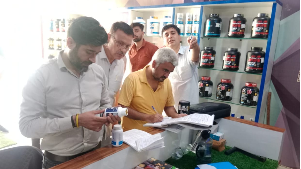 Kaithal: Inspection done on shops selling body making substances