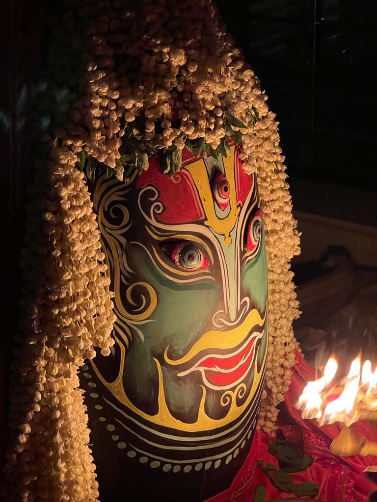 Now Bhasma Aarti of Mahakal of Ujjain in Kashi also, this is how Bhasma is prepared for Aarti