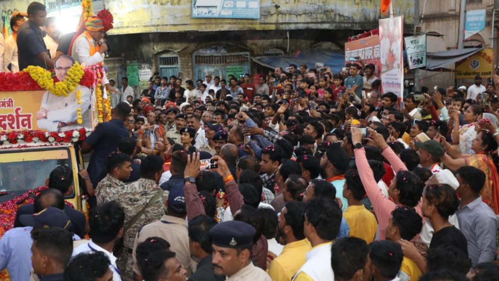 MP News: Chief Minister Shivraj Singh Chouhan targeted Neha Singh and Congress, said on the song Ka Ba