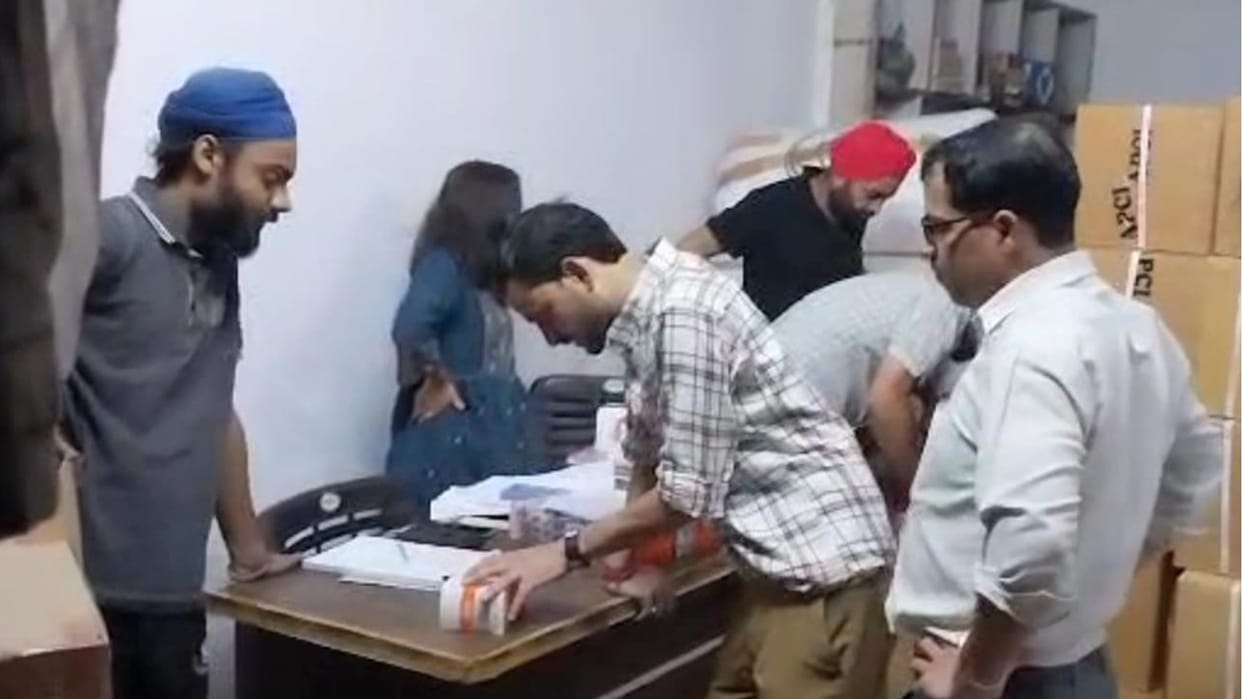 Counterfeit Drugs worth 55 lakh seized in Baddi solan himachal pradesh