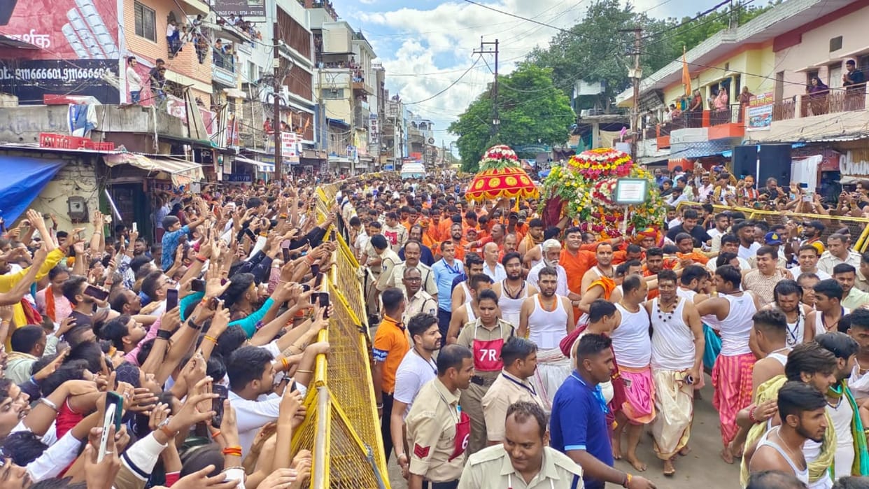 Sawan 2023: Mahakal royal ride and devotees throng in Ujjain on Somvati Amavasya