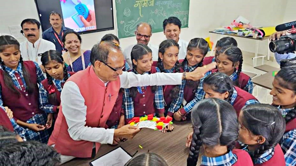 Shajapur CM Shivraj inaugurated CM Rise School in Gulana asked to change Gulana name to Golana