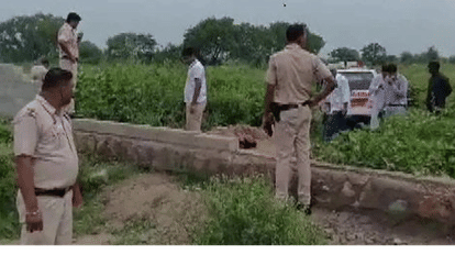 man was stabbed to death in Shahbad area