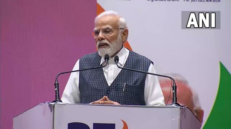 PM Modi: पीएम मोदी आज मध्य प्रदेश और छत्तीसगढ़ को देंगे 57,000 करोड़ रुपये की सौगात; जानें इनमें क्या क्या