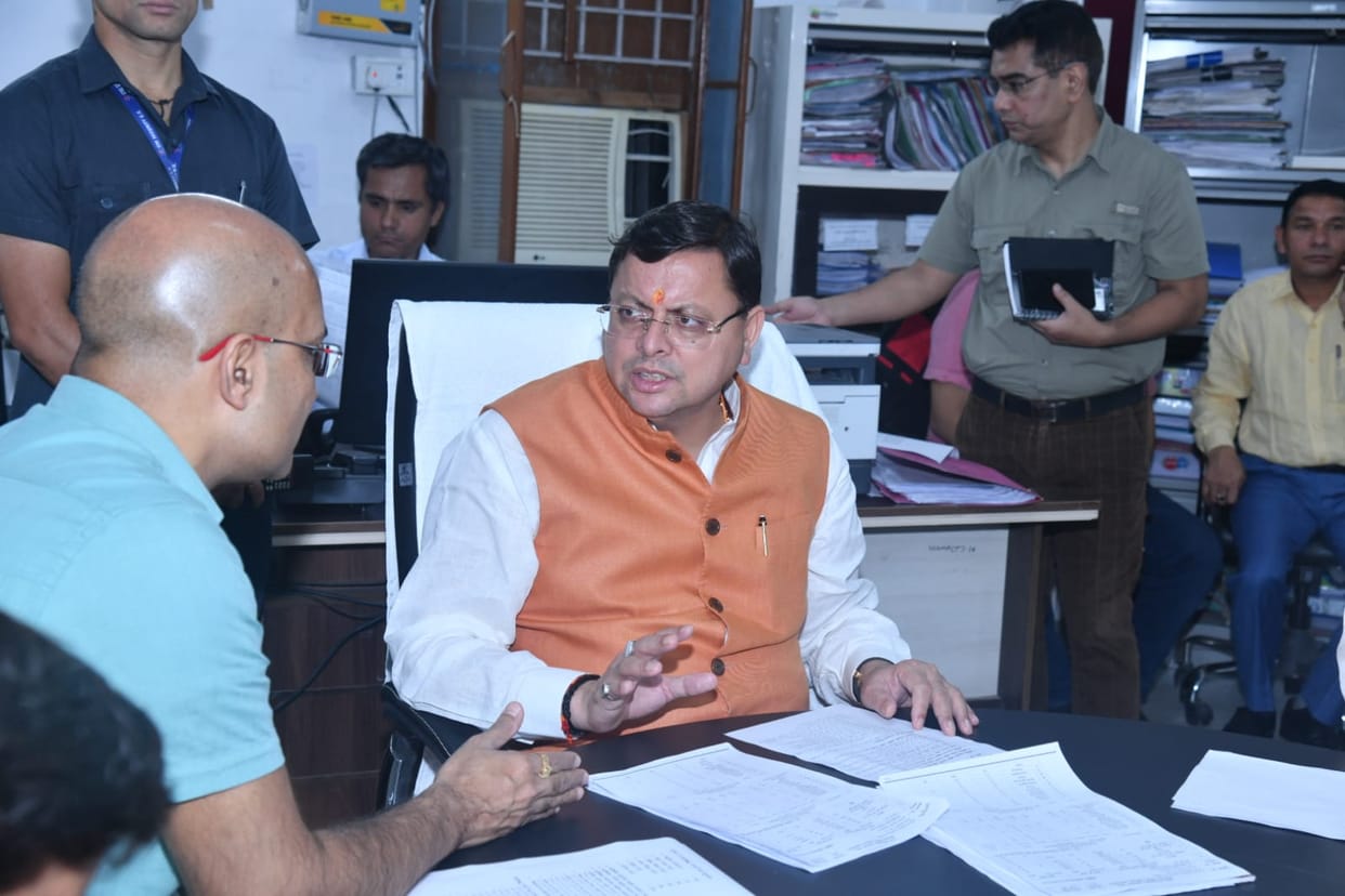 Uttarakhand Weather News CM Dhami reaches disaster control room Order to officials to remain on alert mode