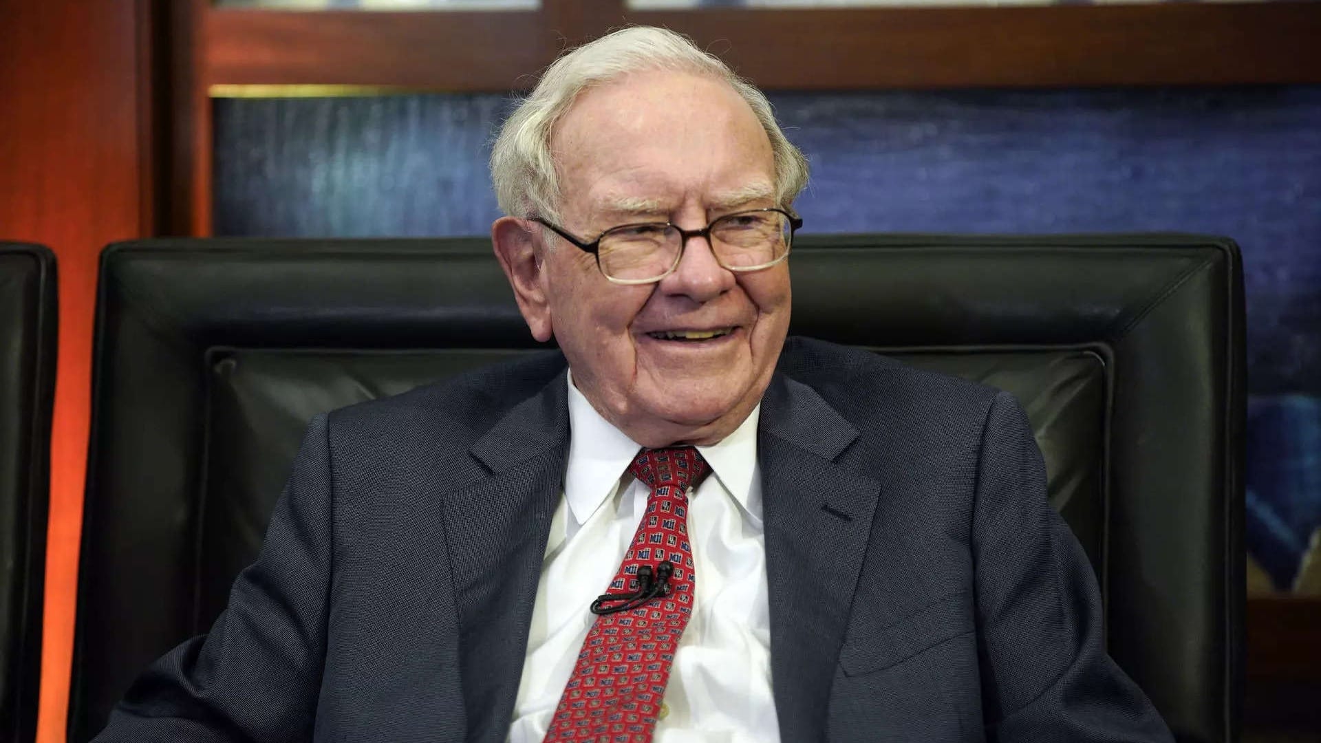 The secret of becoming rich is hidden in books, from Bill Gates to these famous personalities got success