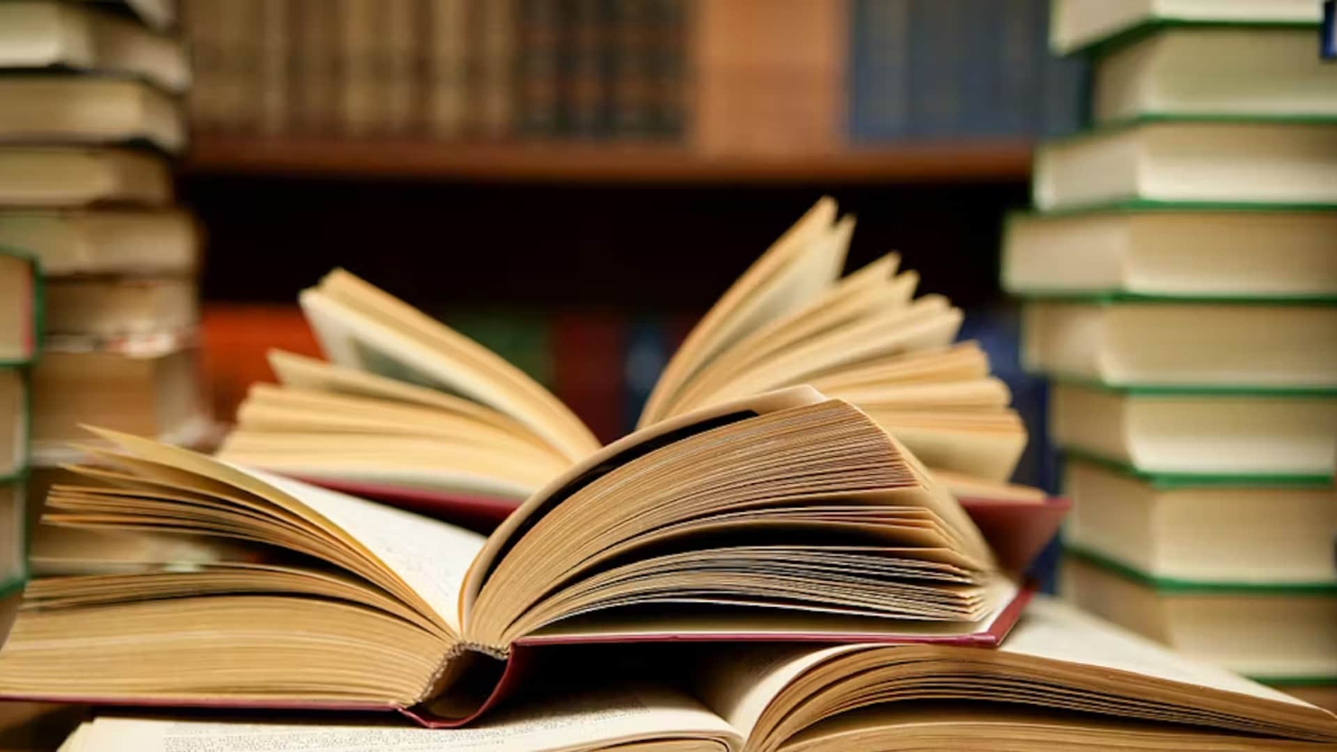 The secret of becoming rich is hidden in books, from Bill Gates to these famous personalities got success