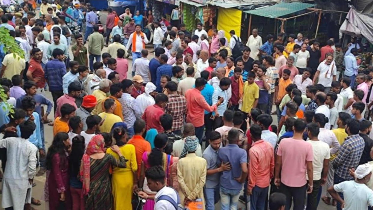 accused arrested when traders were under pressure in Gorakhpur