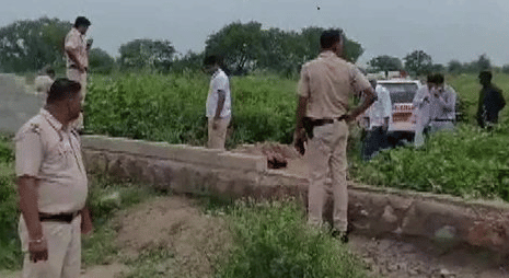 man was stabbed to death in Shahbad area
