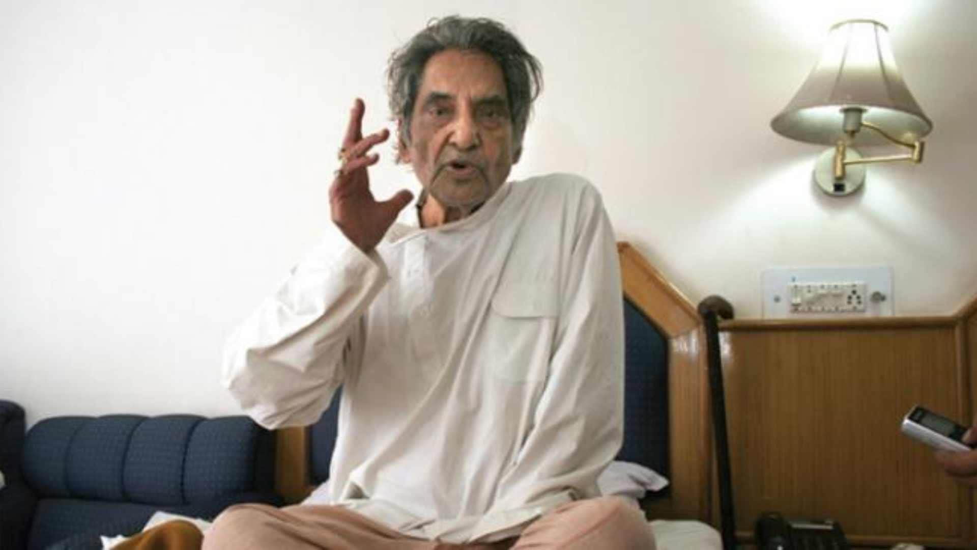 Gopaldas Neeraj Death Anniversary Know untold story about his career family and best songs