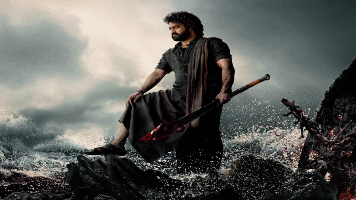 Jr Ntr Wishes Fans New Year 2024 Release Devara New Poster First Glimpse Film Teaser To Be Out On 8 January - Entertainment News: Amar Ujala - Devara:जूनियर एनटीआर ने फैंस को