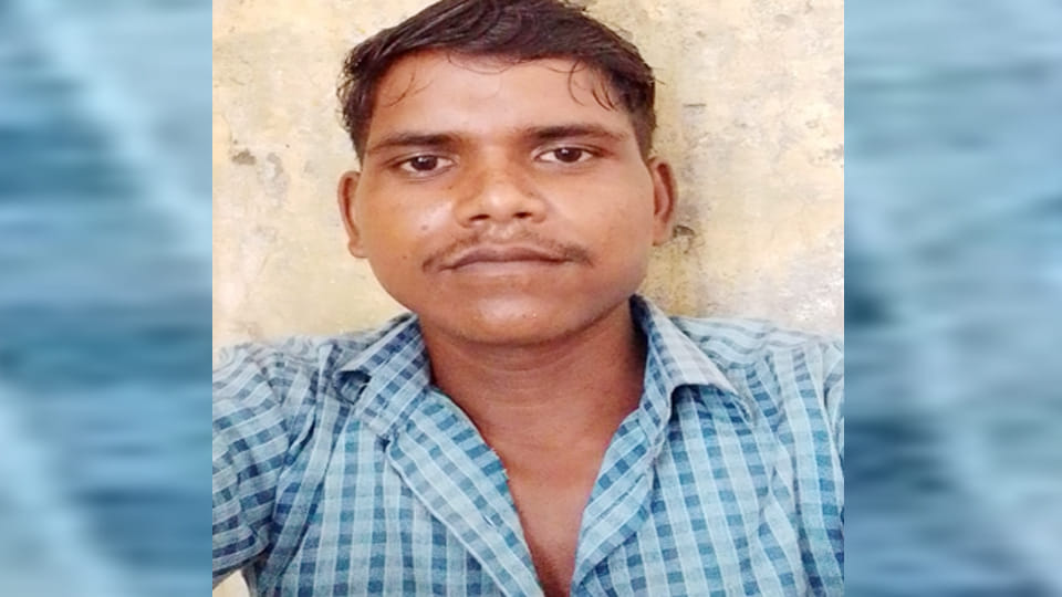 Farrukhabad Accident: DCM collided with tempo, one died, two injured