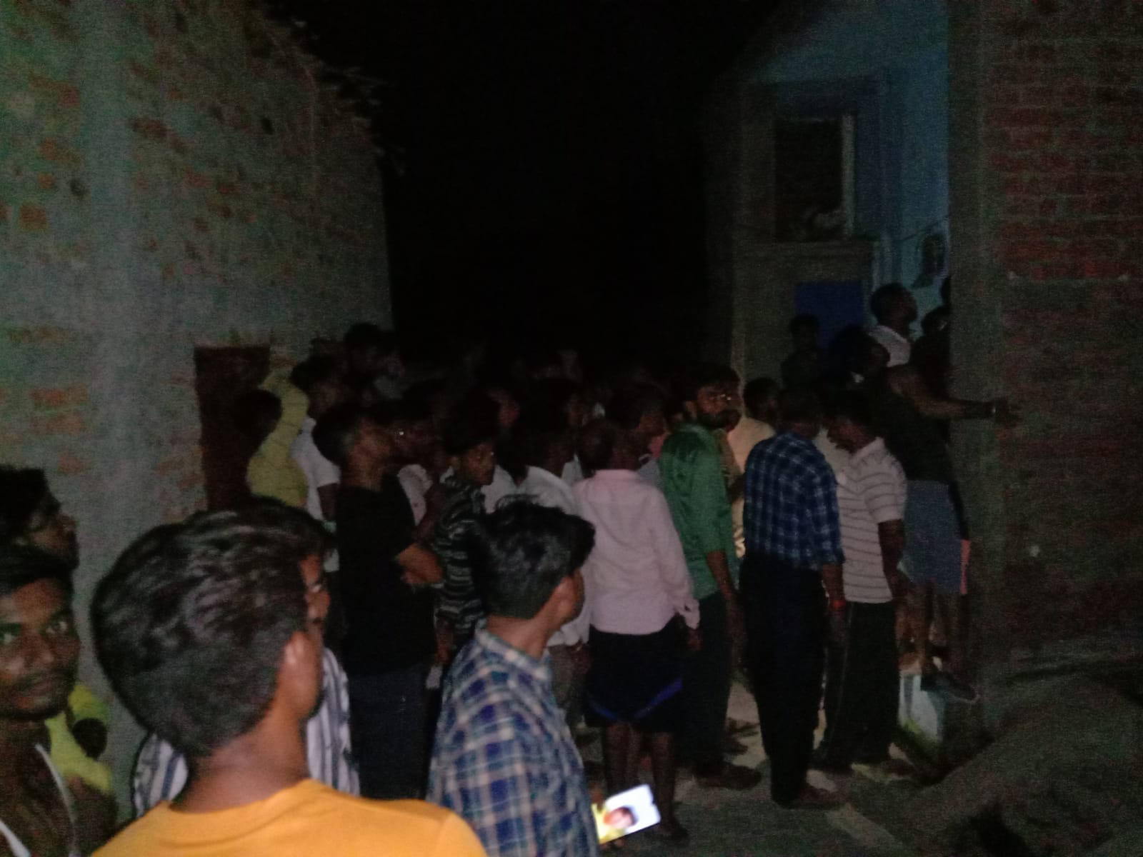 Wife and two daughters were stoned to death for not having a son in mahoba, accused arrested by police