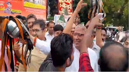 Meerut News: Forest Department took out a barat of saplings in city, MP and children danced