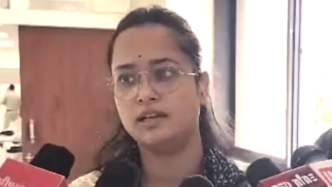 Woman IT engineer caught robbers pulling chain from her neck, police left without action