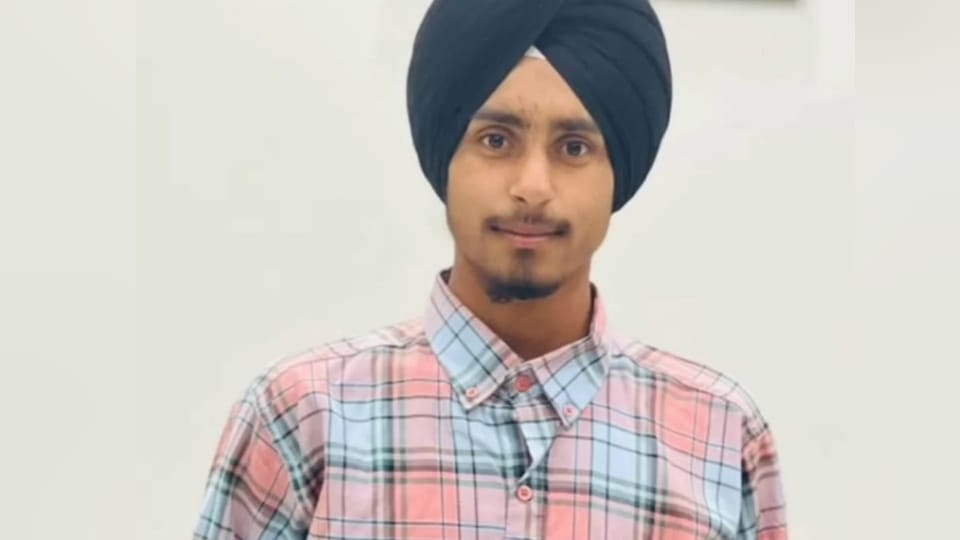 Teenager committed suicide by jumping into canal due to love affair in Firozpur