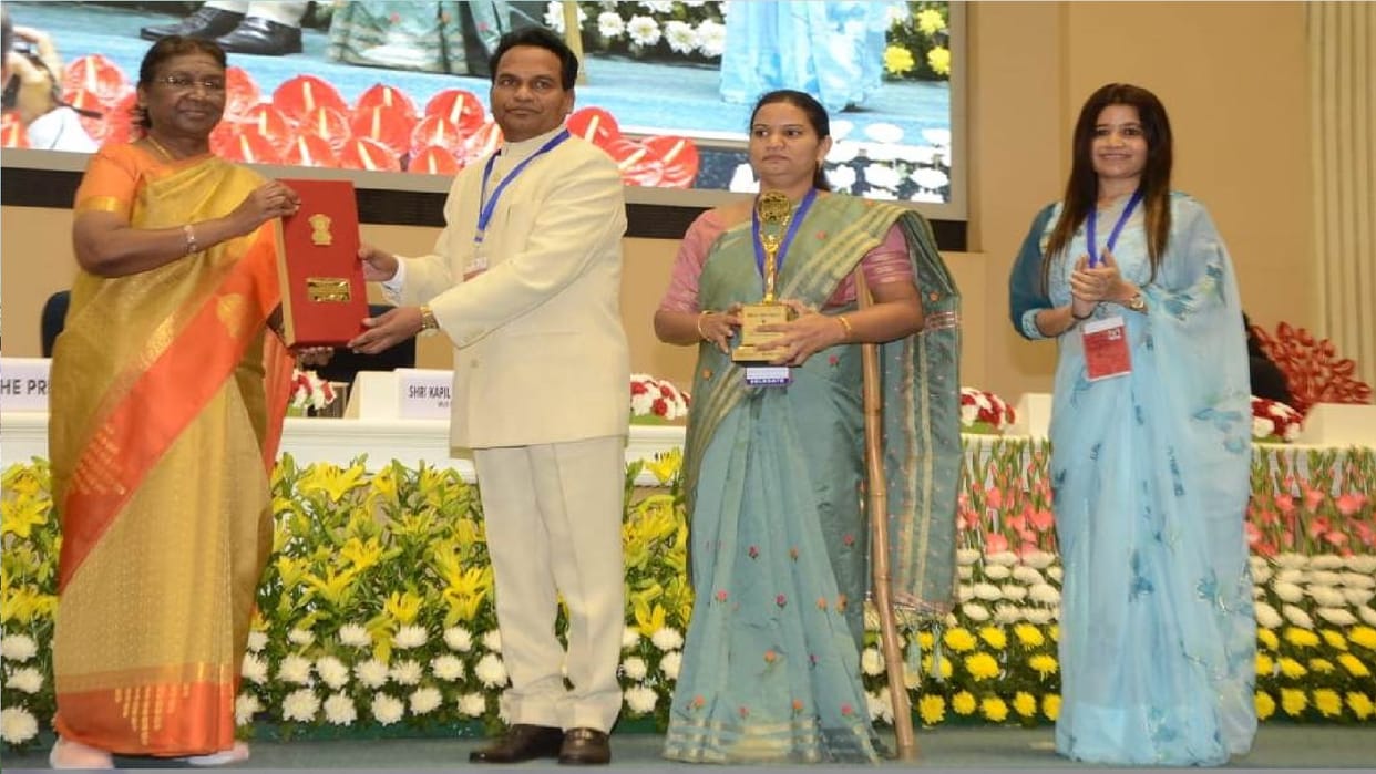 Chhattisgarh got Bhoomi Samman: President honored, Bemetara and Surguja made place for land management