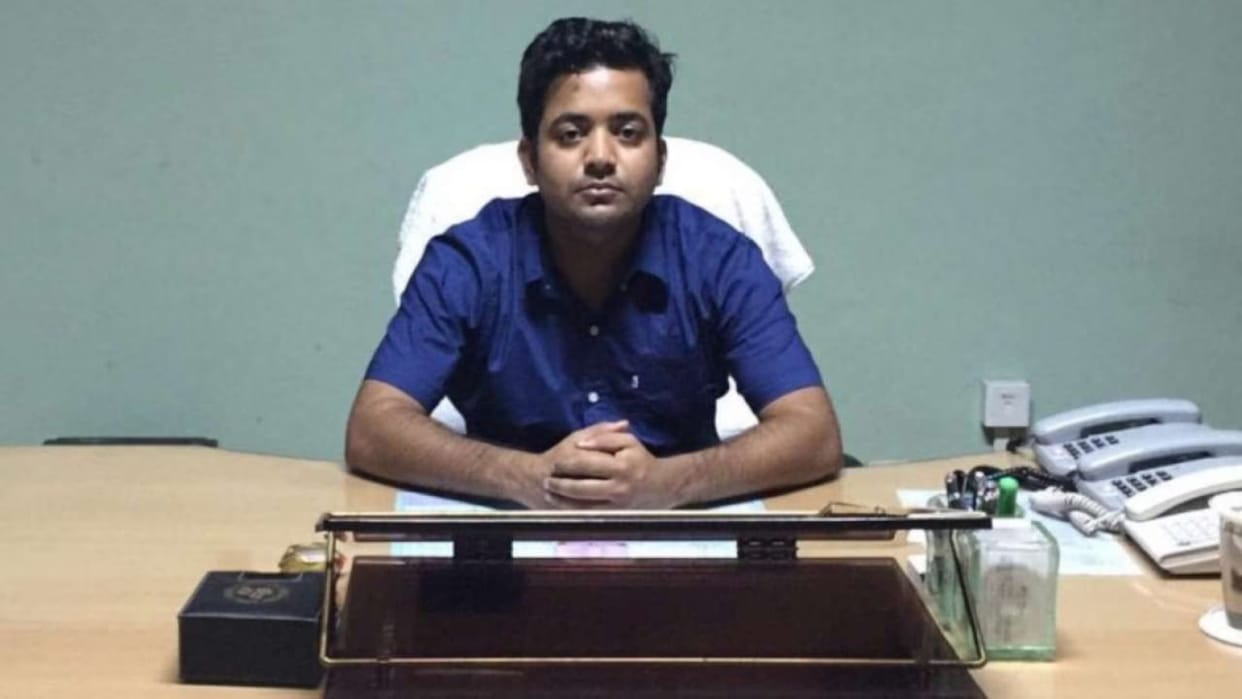 Success Story: roman saini who crack aiims mbbs and upsc exem left ias jobs to set unacademy company