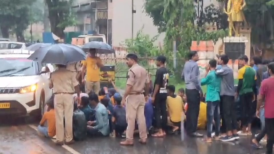 Hundreds of Gurukul students took to streets and surrounded the collector office