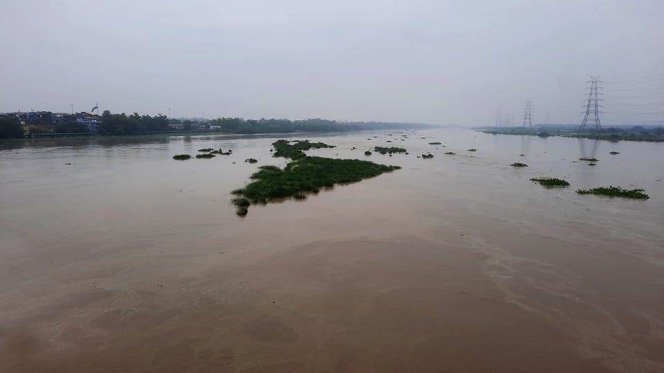 Water level of Kharkhai and Swarnarekha rivers prohibitory orders imposed on 100 ft distance of rivers