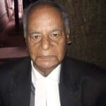 बनारस बार एसोसिएशन के पूर्व अध्यक्ष इन्द्रदेव मिश्र