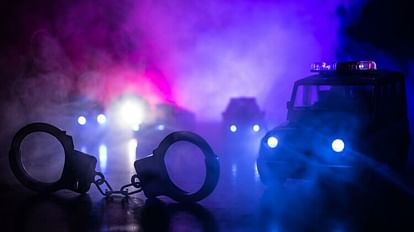 Maharashtra: महिला ने कराई पति की हत्या, पुलिस को सुनाई झूठी कहानी; मां सहित तीन अन्य लोगों के साथ गिरफ्तार Maharashtra: Woman gets husband killed, tells false story to police; held with three others
