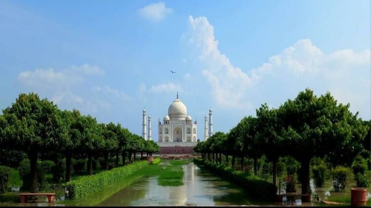 Mehtab Bagh of Taj Mahal flooded in Agra six monuments including Baby Taj closed for tourists