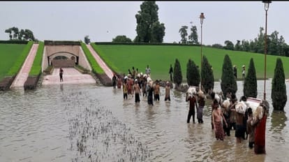 G-20 Summit : दिल्ली में सौन्दर्यीकरण और हरियाली पर बाढ़ ने पानी फेरा, संवारने की कवायद फिर शुरू G-20 Summit: Flood destroys beautification and greenery in Delhi