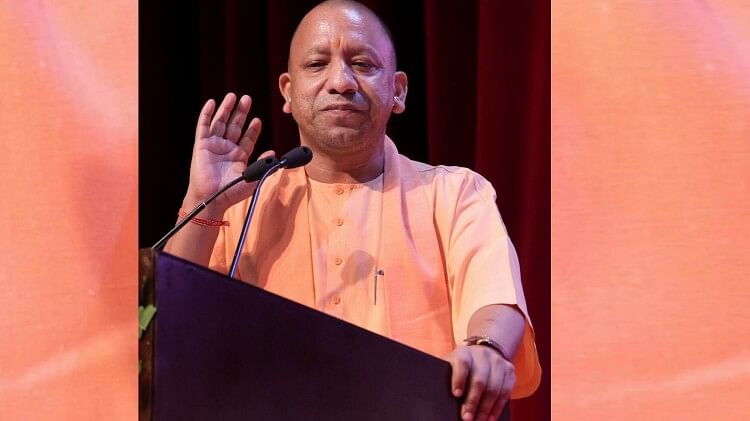 UP News: यूपी में 24 पीसीएस अफसरों के तबादले, अमित कुमार सहायक नगर आयुक्त शाहजहांपुर नियुक्त किए गए