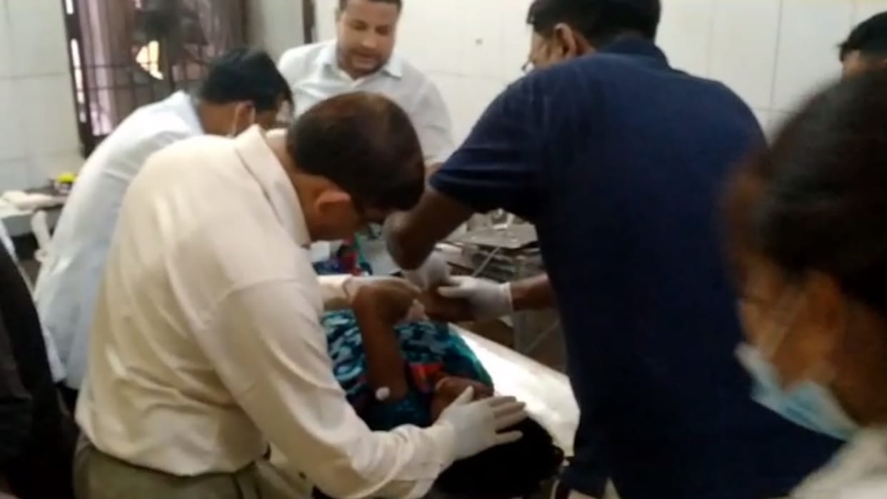 Eight injured and one died in an accident in Barabanki.