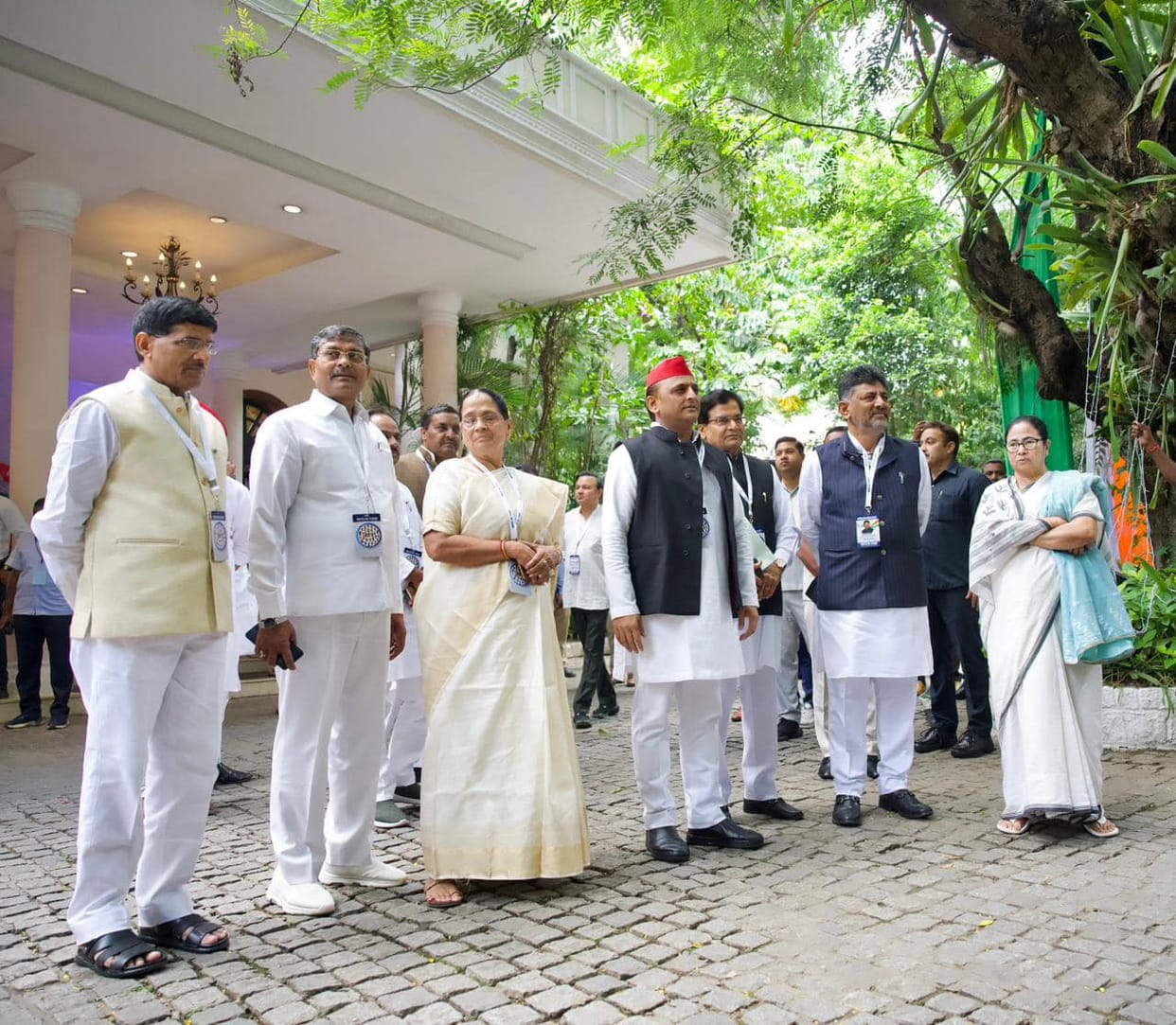 Akhilesh Yadav should be the PM candidate, he is fully qualified