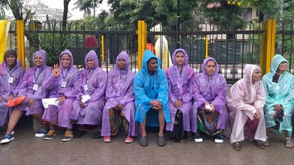 jammu kashmir Weather: rain continues rivers and streams are in spate NH 44 closed in Ramban weather will rema