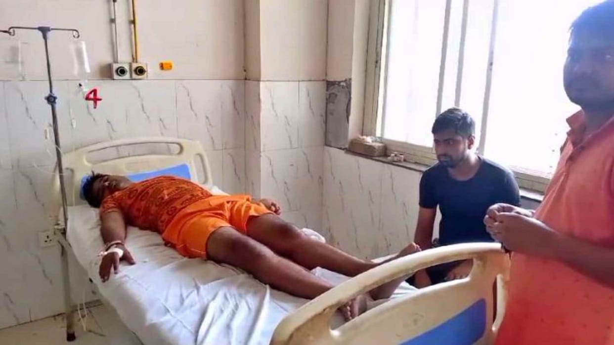 Bus collided with pickup of Kanwariyas in Bharatpur highway