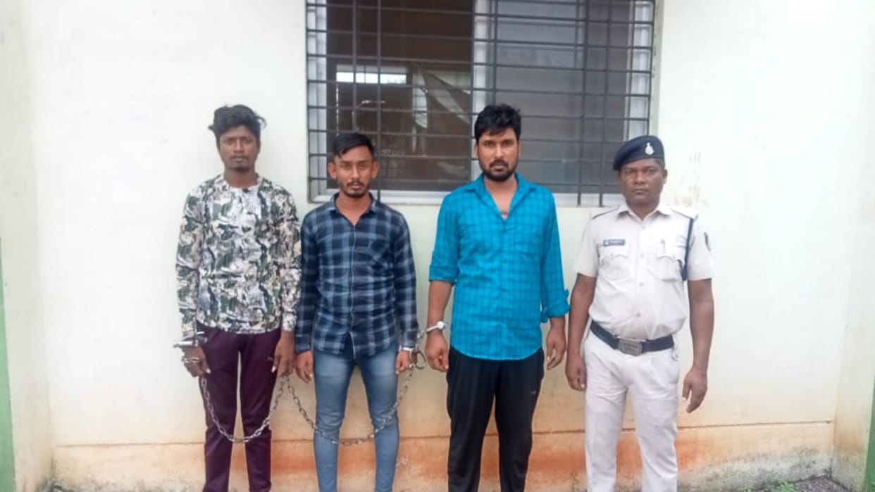 six arrested for trying to incite riot by hoisting flag on temple in Durg