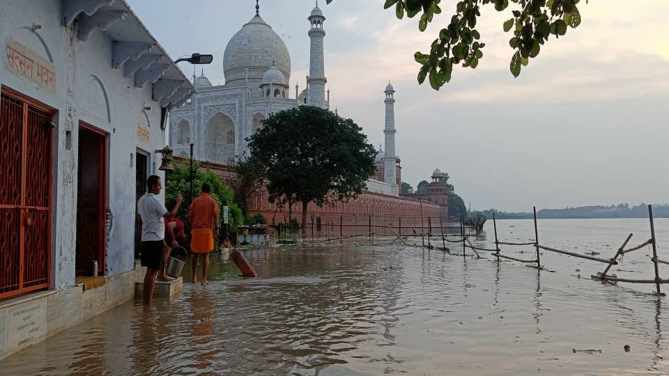 many monuments including Heritage Garden Baby Taj suffered huge damage due to accumulation of silt In Agra