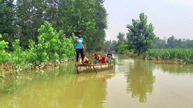 Ground Report: Yamuna tributaries swelled due to the rains of the mountains, increased flood from UP to Delhi