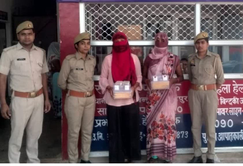 LLB student and her mother arrested in smack smuggling, 26 grams of smack and 42 thousand cash recovered, two