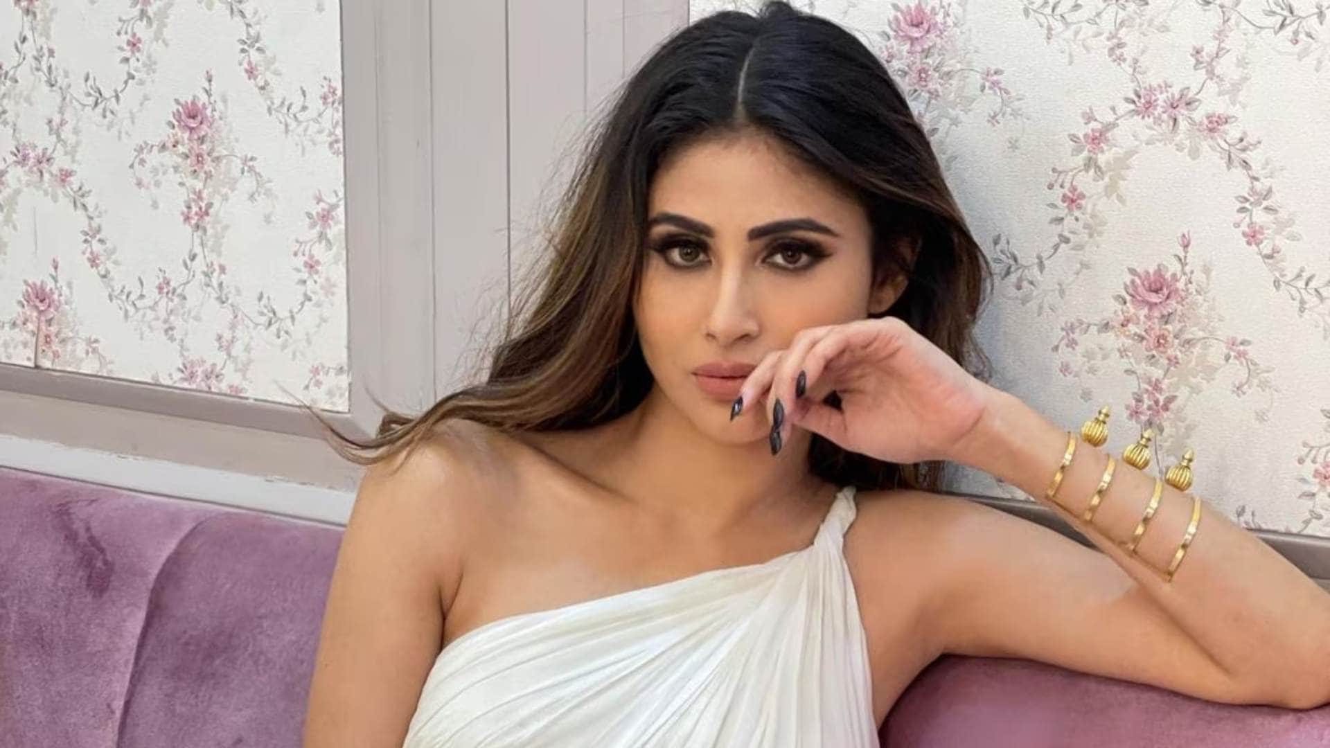 Bollywood Beauties Wanted to Become Something Else Other Than Actress Mouni Roy Hina Khan Zareen Khan