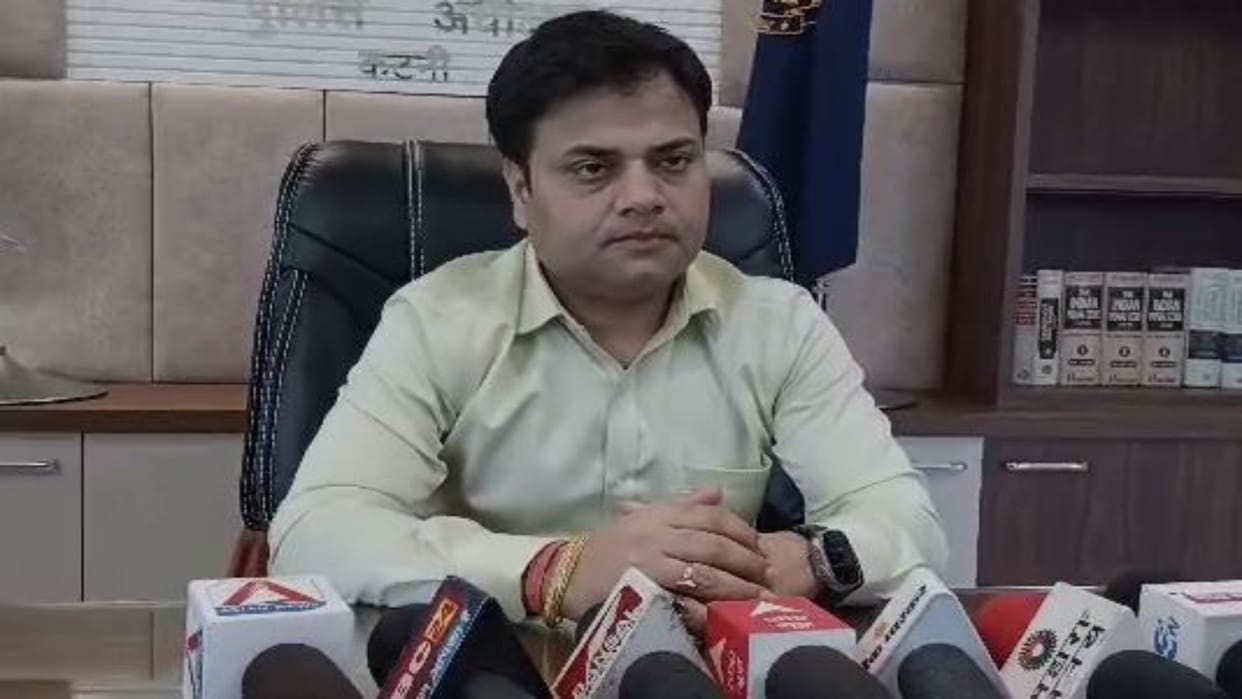 MP News Metal scrap worth more than 10.5 crore missing from Ordnance Factory premises in Katni