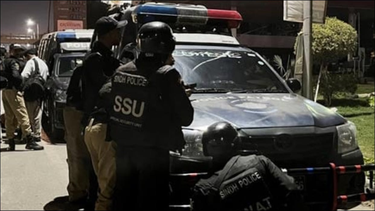 extra security force deployed around temples in Sindh pakistan world news in hindi