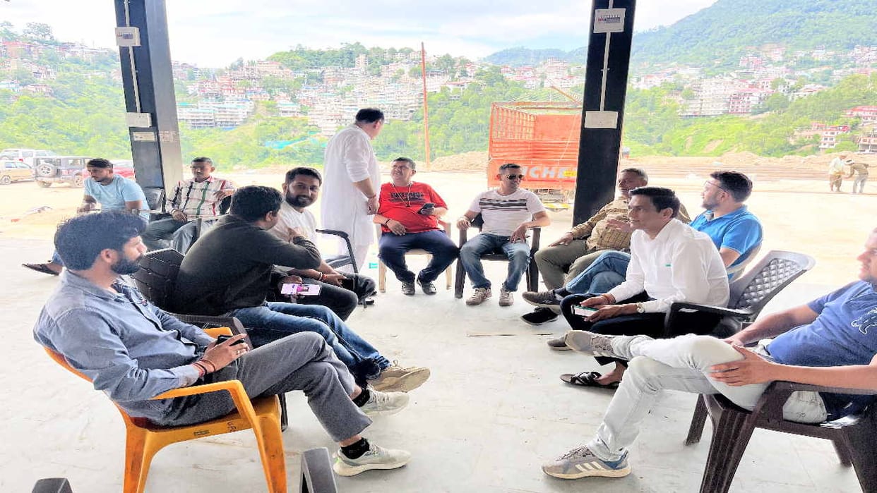 Strike: Aadhaties did not allow apples to be sold in Solan, gardeners turned to outside states