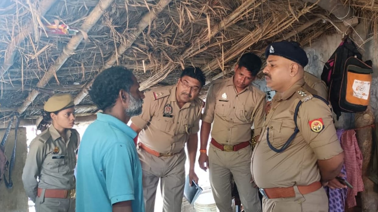 A woman commits suicide in mawai thana kshetra in Ayodhya.