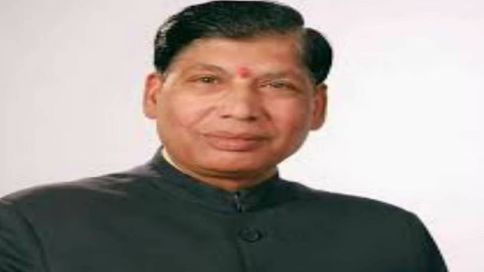 BJP MLA reprimands vigilance head for cutting power connection in Agra
