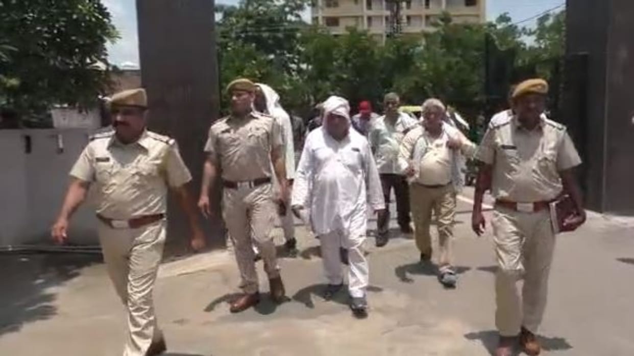 Bharatpur Kuldeep Murder Case relatives told the SP together DST constable can affect the investigation